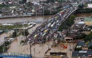 От наводнений и оползней на Филиппинах погибли 240 человек