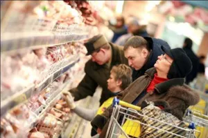 Беднейшие казахстанцы тратят 52,7% доходов на еду