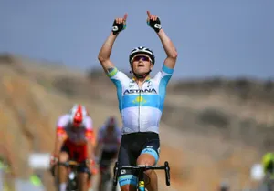 Казахстанский велогонщик финишировал третьим на этапе «Тур де Франс»