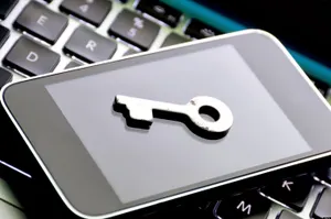 Как распознать «прослушку» смартфона, рассказал эксперт-аналитик