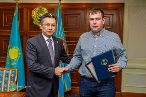 В Астане наградили мужчину, спасшего жизнь семилетнему ребенку