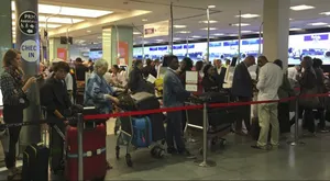 Удар молнии стал причиной задержки рейсов в Лондоне