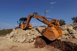 На трассе Алматы – Екатеринбург перевернулся экскаватор