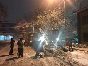 Круглосуточные дежурства по контролю за уборкой снега организованы в Алматы