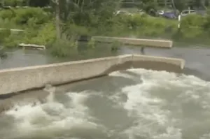 В Усть-Каменогорске эвакуировали 102 человека (ВИДЕО)