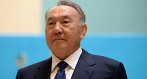 Назарбаев: Проверка фейковых новостей может обеспечить привлечение аудитории