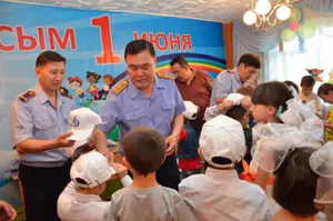 Полицейские Карагандинской области посетили детский дом