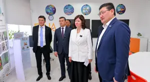 Аягоздағы жанжал: әкім мен министрдің қатысуымен мектеп ашылған кезде қақтығыс туындады