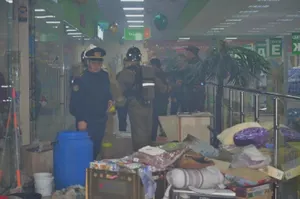 Пожар в гипермаркете в СКО: эвакуированы 140 человек