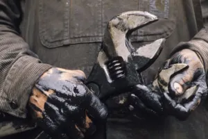 Министр спрогнозировал, сколько человек останутся без работы, если цена на нефть не изменится