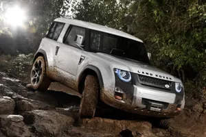 Новый Defender обрастает подробностями