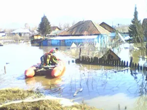 Паводки в ВКО: вода уходит медленно