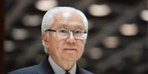 Президент Сингапура сложил полномочия в преддверии выборов