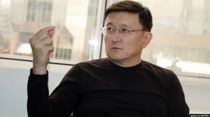 Это не инициатива наших чиновников, а зарубежных консультантов – Айдар Алибаев о переводе часов