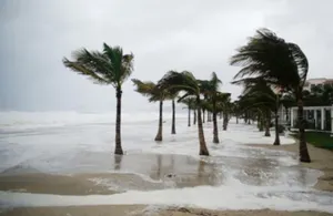 Отдыхающих в Китае казахстанцев предупредили о тайфунах