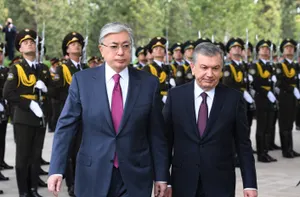 Токаев встретился с Мирзиёевым