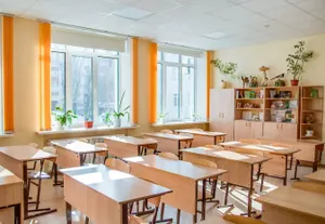 Угроза взрыва поступила в 34 школы в Алматы