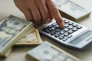 Есимов рассказал, как начисляются бонусы работникам нацкомпаний