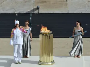 Олимпия оты 2026 жылғы қысқы Ойындар ұйымдастырушыларына Италияға тапсырылды