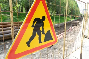 В Алматы временно ограничено движение на участке улицы Айманова