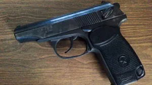 Казахстанец ехал в Россию с пистолетом