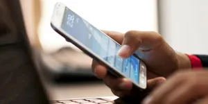 Казахстанцев будут оповещать о долгах по налогам через SMS