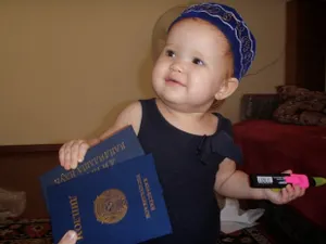 Телибеков рекомендует свою годовалую дочь на пост сельского акимаЭксклюзив