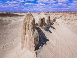 Пересмотреть проект строительства отеля в урочище Бозжыра поручил Токаев