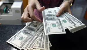 Начало недели – доллар падает, тенге укрепляется