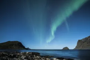 Фотограф заснял трещину в магнитном поле Земли