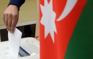 Внеочередные президентские выборы начались в Азербайджане