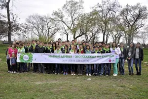 LG провела экологическую акцию по посадке деревьев в Алматы