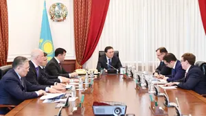 Аскар Мамин встретился с гендиректором КАМАЗа