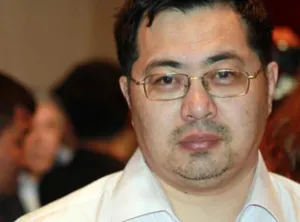 Kaspi bank намерен подать в суд на правозащитника НарымбаеваЭксклюзив