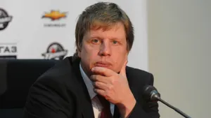 Главного тренера «Автомобилиста» оштрафовали за оскорбление судей