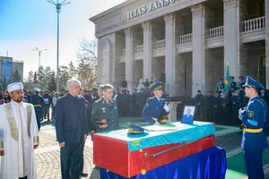По миллиону тенге получат семьи погибших при крушении вертолета Минобороны