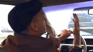 Исекешев поручил разобраться с таксистами-нелегалами