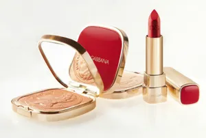 Dolce&Gabbana представил рождественскую коллекцию макияжа