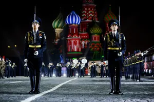 День защитника Отечества в России и вооруженных сил Таджикистана