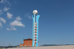 Ураганный ветер повалил 50-летнюю стелу в Баянауле