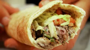 15 человек отравились шаурмой в Уфе