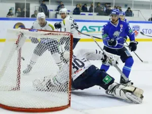 Хоккеисты «Барыса» одержали третью победу подряд