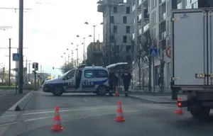 Захвативший заложников на почте в пригороде Парижа задержан