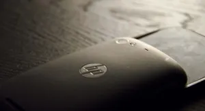 HP готова показать свой планшетофон