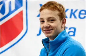 Казахстанские хоккеисты вылетели на чемпионат мира