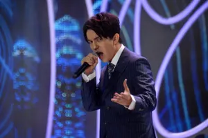 Димаш Кудайберген улетел на съемки клипа в Испанию