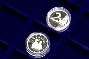 Памятную монету посвятили медикам в Италии