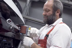 Из-за наводнений в Германии остановлена сборка Porshe