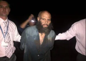 Серийный убийца из Австралии 7 лет прятался в зоопарке, воруя фрукты у слонов