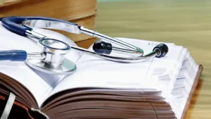 Больничные листы будут проверять через QR-код в Астане